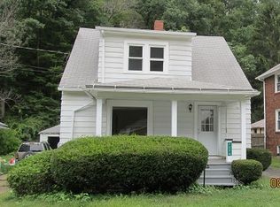 1374 Riverside Dr, Oil City, PA 16301