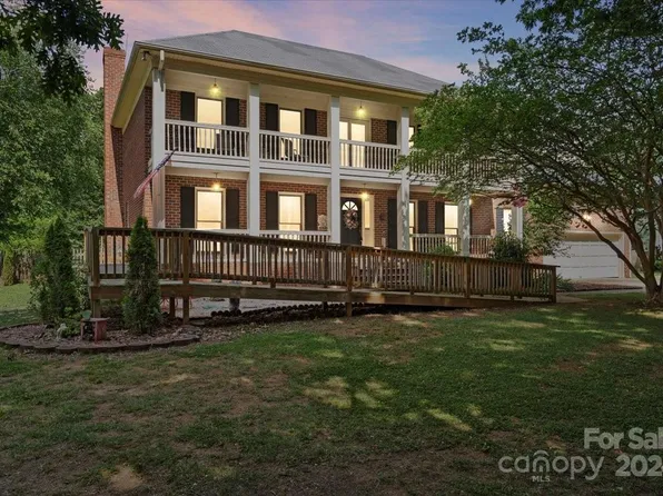 6324 Boykin Spaniel Rd, Charlotte, NC 28277