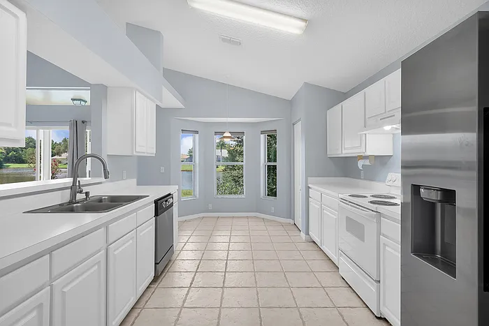 2340 Commodores Club Blvd — Photo 8