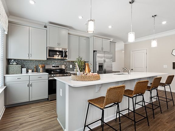 7th image of this home