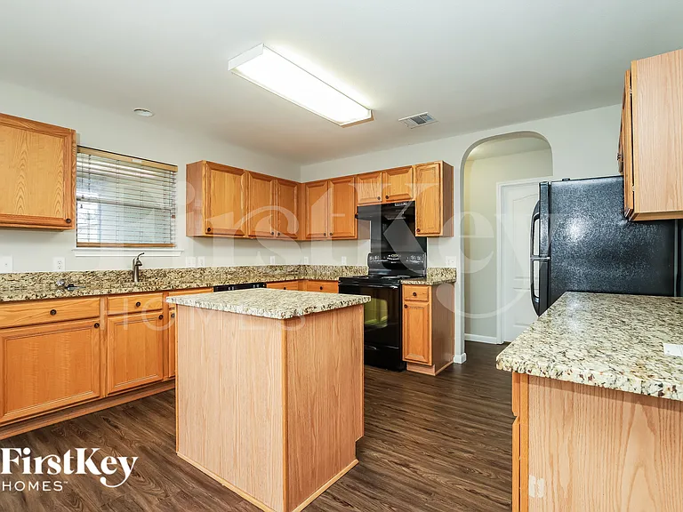 237 Val Verde Dr — Photo 8