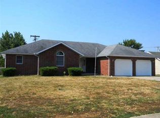 212 Meadowmere Ct, Lebanon, MO 65536