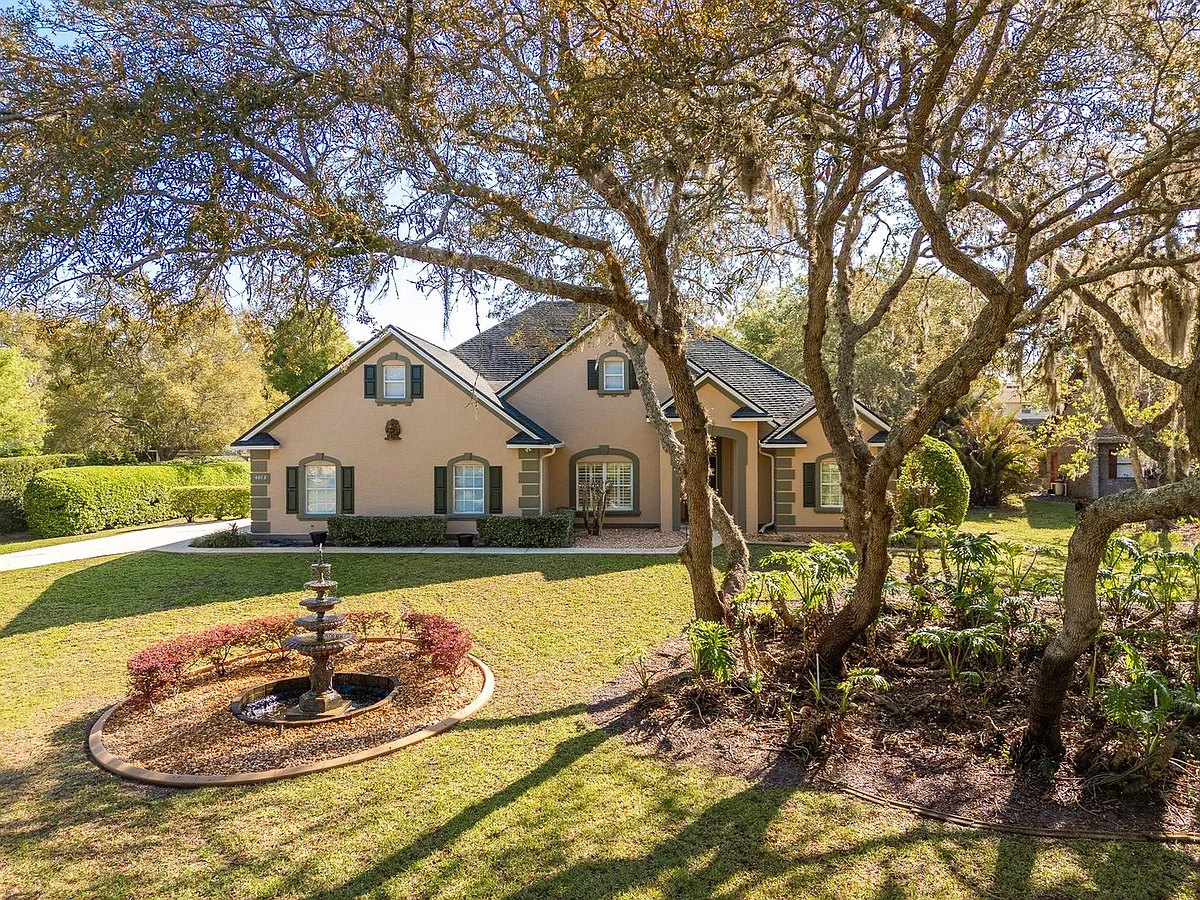 Building Photo - 4013 Cree Dr