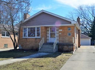 2949 W 99th St, Evergreen Park, IL