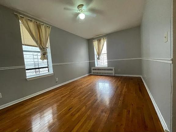 5th image of 730 E 147th St #1E