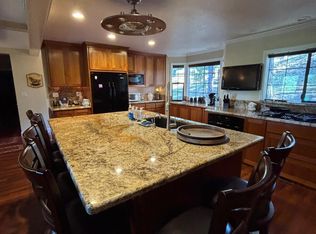 20728 Point View Dr, Groveland, CA 95321