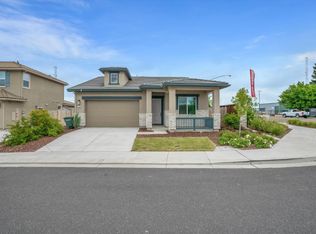 1039 Longview Dr, Oakdale, CA 95361