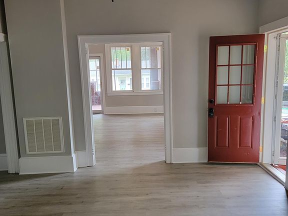 5th image of 9 Donnybrook Ave
