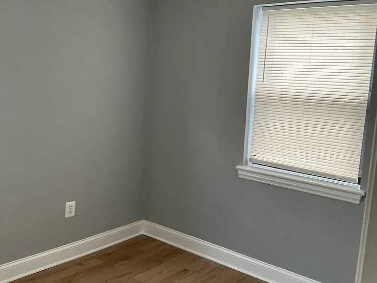 1215 Alabama Ave SE #101 — Photo 4