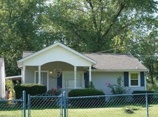 1670 School St, Lorain, OH 44055