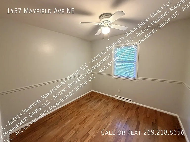 1457 Mayfield Ave NE — Photo 20