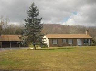 5229 Tingley Lake Rd, New Milford, PA 18834