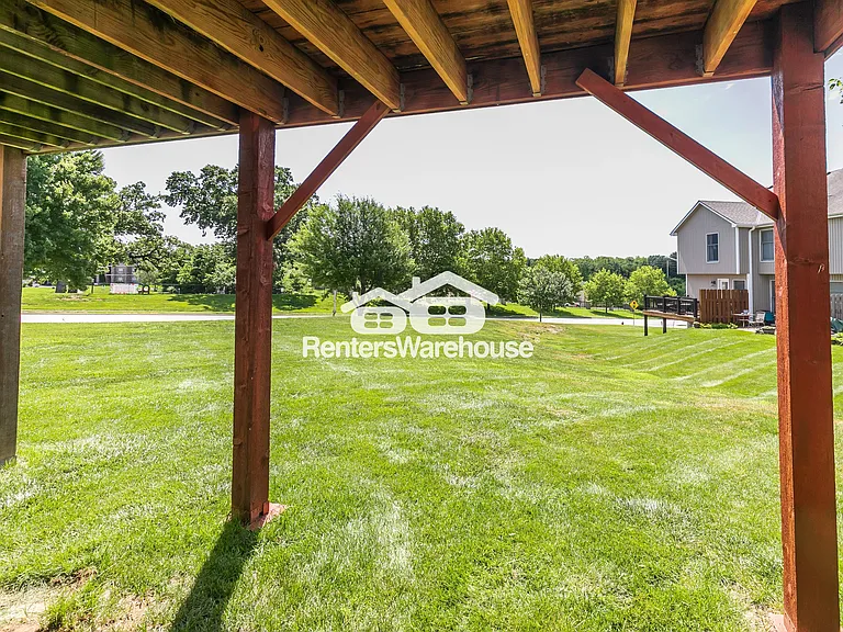 13009 Washington Ct — Photo 5