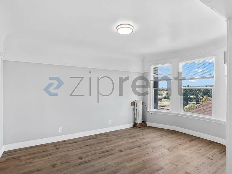 680 14th St #411 — Photo 3