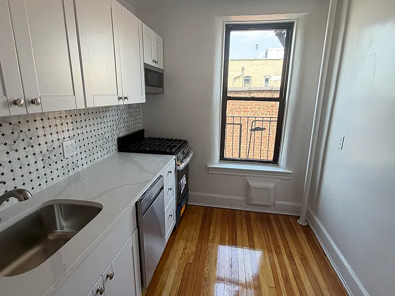 235 Quentin Rd #2H — Photo 6