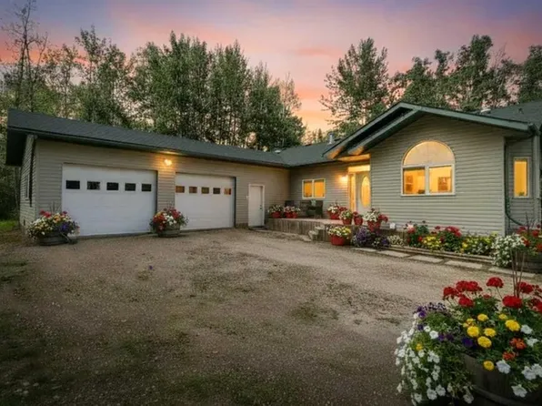 261 Range Rd E #39320, Airdrie, AB T0M 0T0
