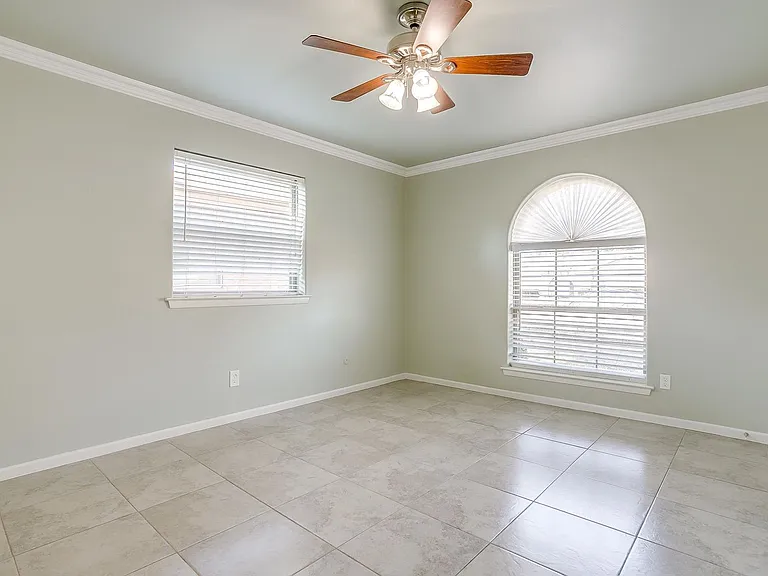 1812 Winchester Way — Photo 16