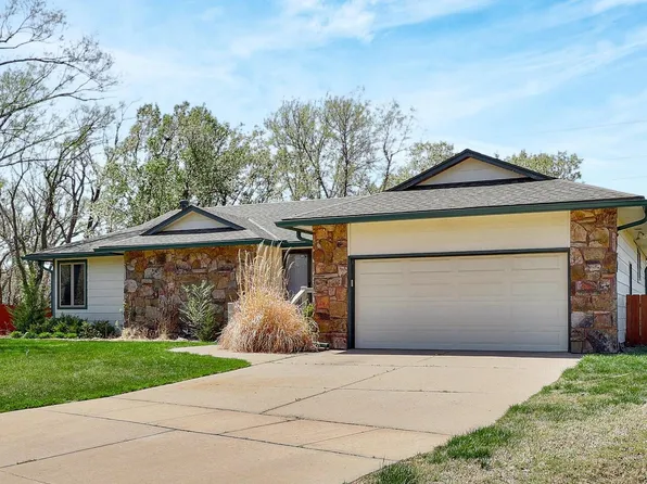 2517 N Claiborn Cir, Wichita, KS 67226