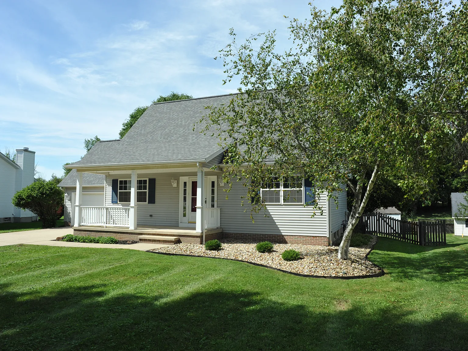 Hillview Way, Medina — Photo 2