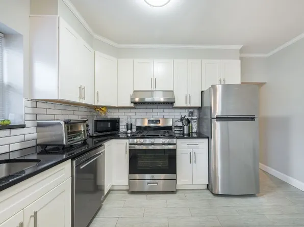 226-10 147th Avenue image 11 of 35