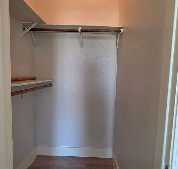 145 N Kealy St — Photo 10