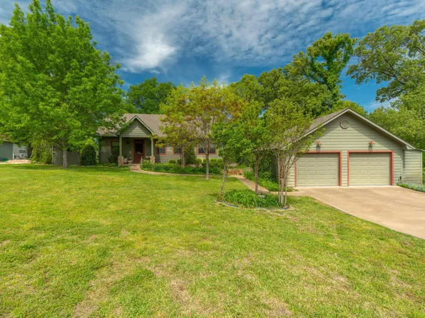 210 County Road 1948, Yantis, TX 75497