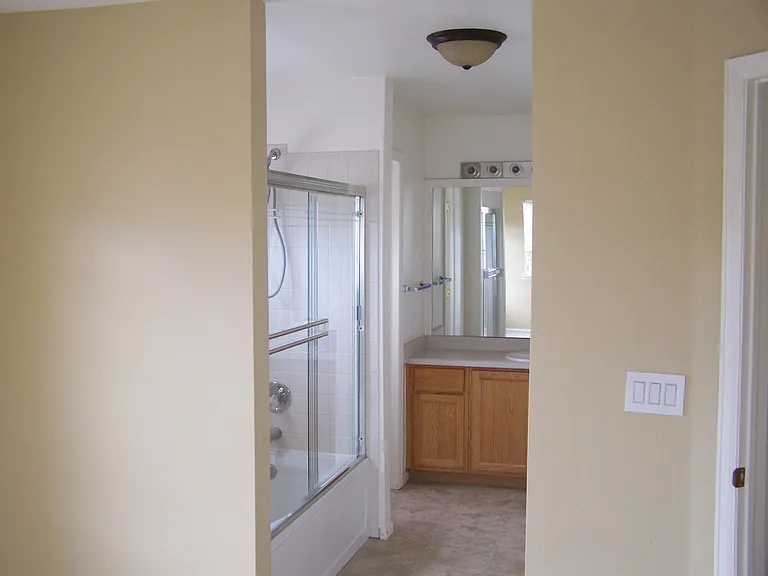 6310 Oak St #308 — Photo 5