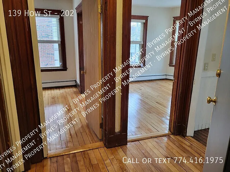 139 How St #202 — Photo 3