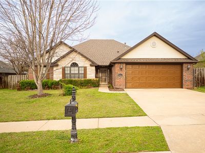 1802 N Fallbrook Way, Fayetteville, AR, 72704