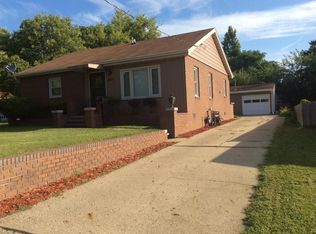 3811 Lower Beaver Rd, Des Moines, IA 50310