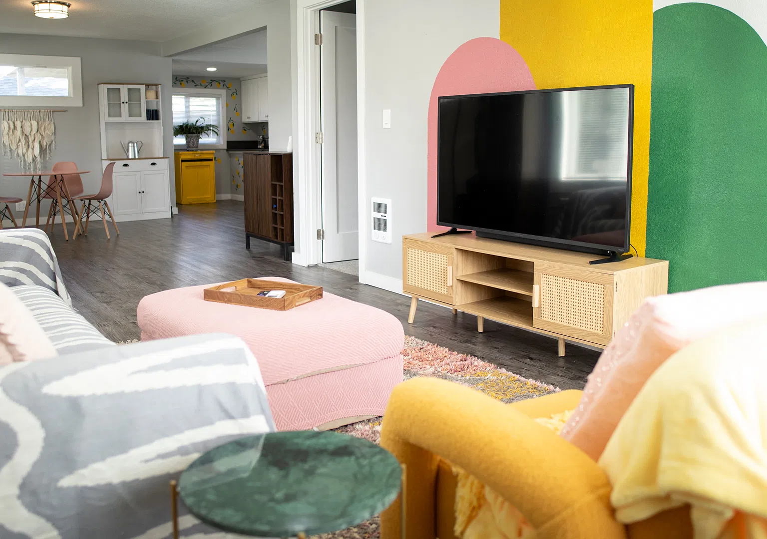 2 bed, 1274 sqft, $2,700 — Photo 1