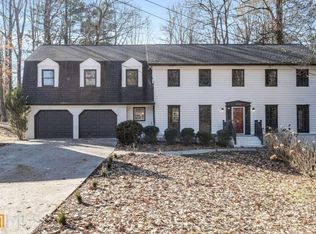 1813 Village Mill Rd, Dunwoody, GA 30338