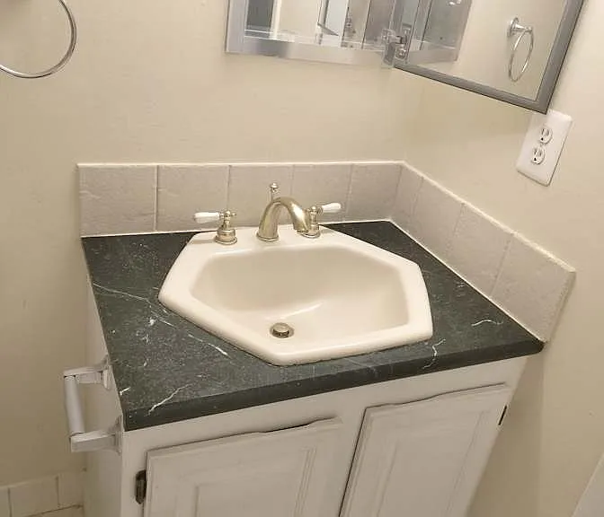 3810 Laramie Pl — Photo 2