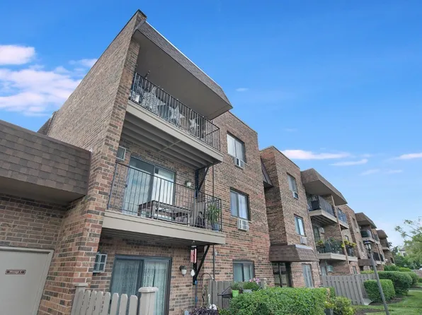3523 Central Rd Unit 203, Glenview, IL 60025