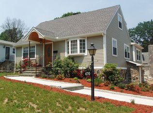 470 Woodside Ave, Bridgeport, CT 06606