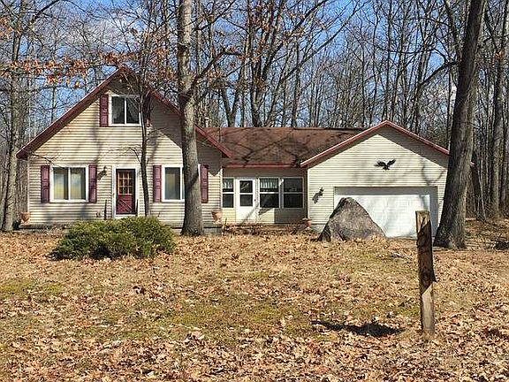 5th image of 1070 N Finley Lake Ave