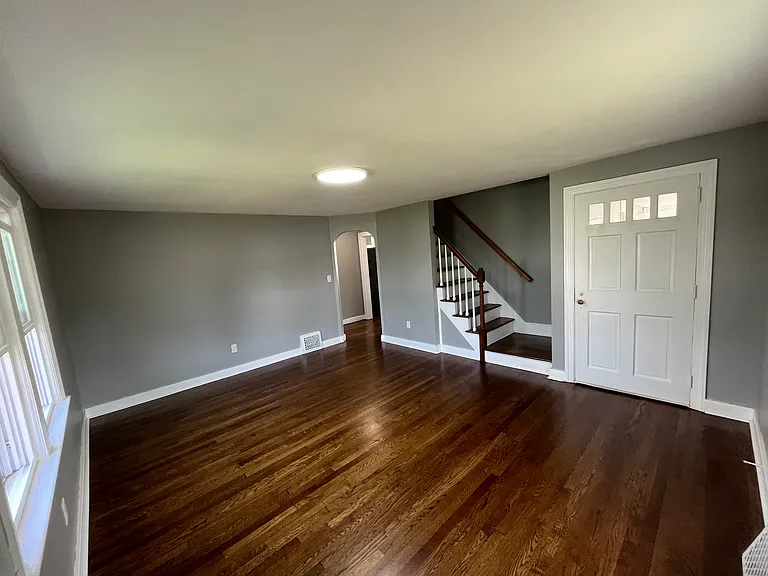 202 Canaan Rd — Photo 5
