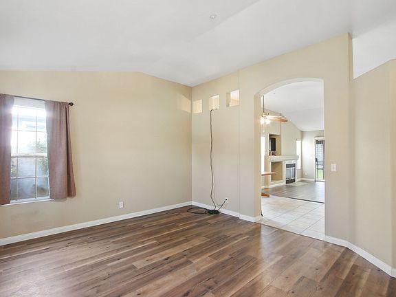 3rd image of 5621 Grand Prix Ct
