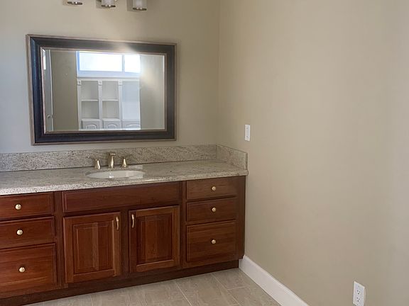 Master dressing area
