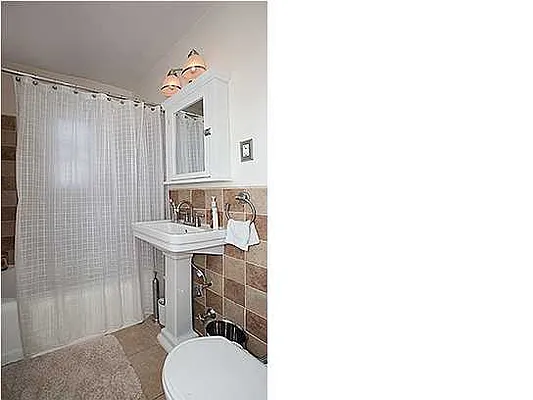 Sold by Argo Residential | media 7
