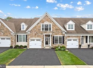 110 Reagan Dr, Sellersville, PA 18960