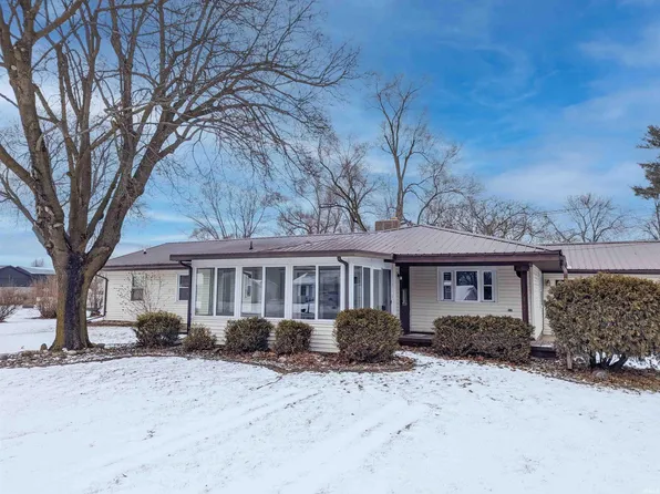 51995 Jenny Ln, Elkhart, IN 46514