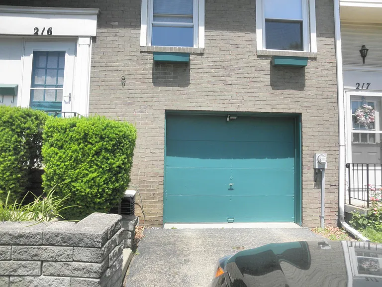 216 Pheasant Cv — Photo 12