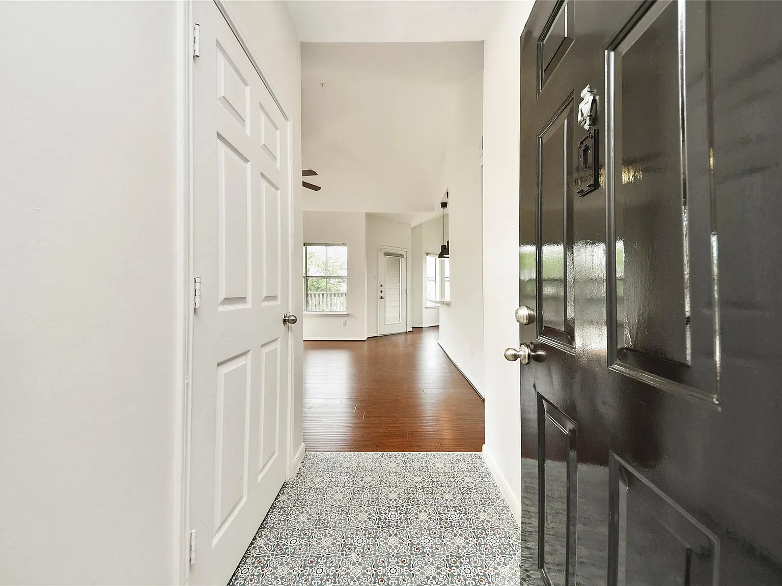 1 bed, 1.0 bath, 790 sqft, $1,500 — Photo 4