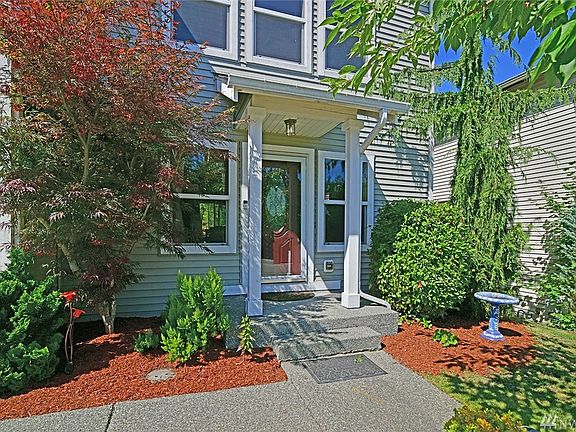2nd image of 590 NW Arendal Way