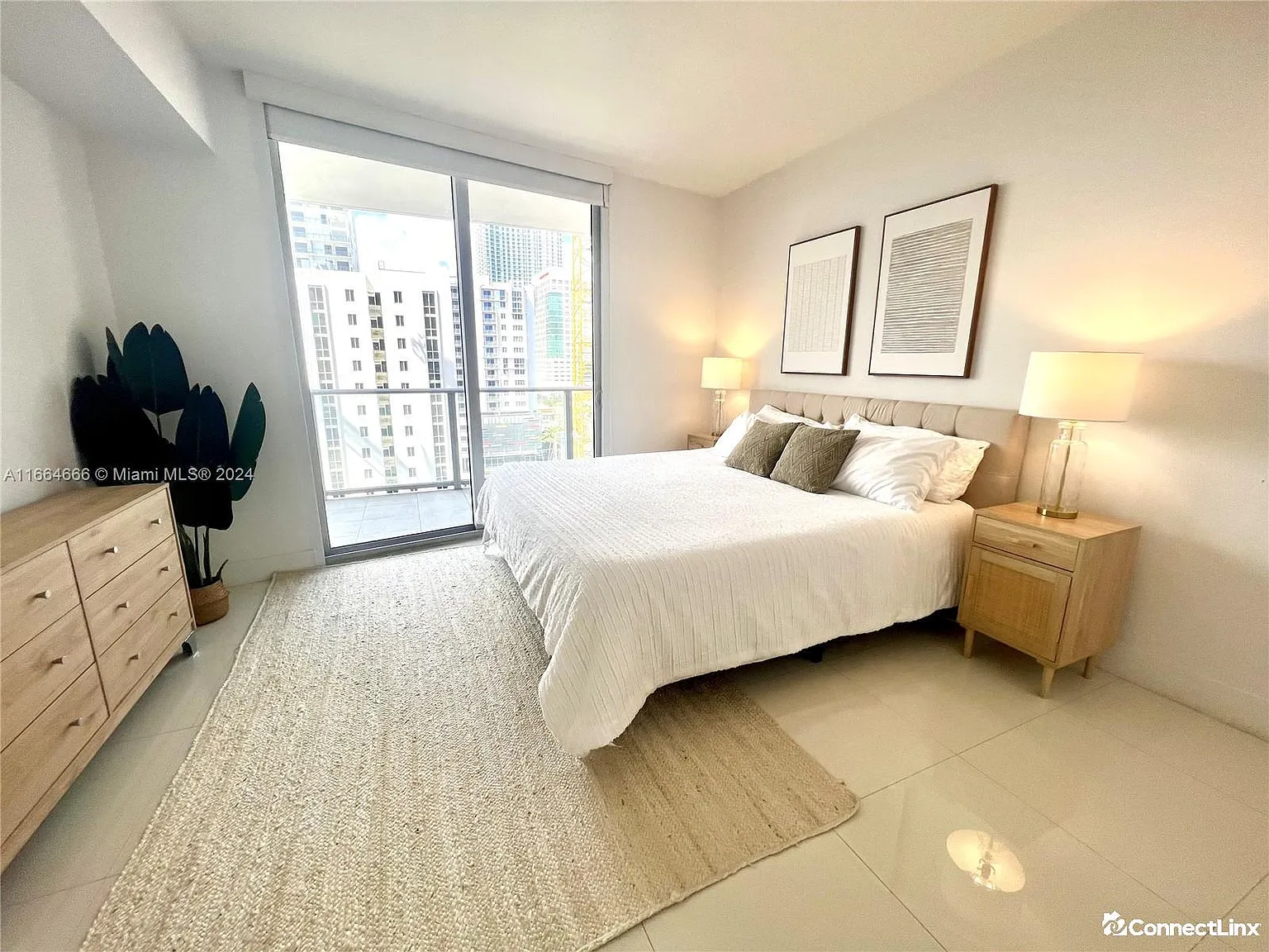 1 bed, 1.0 bath, $2,900 — Photo 4