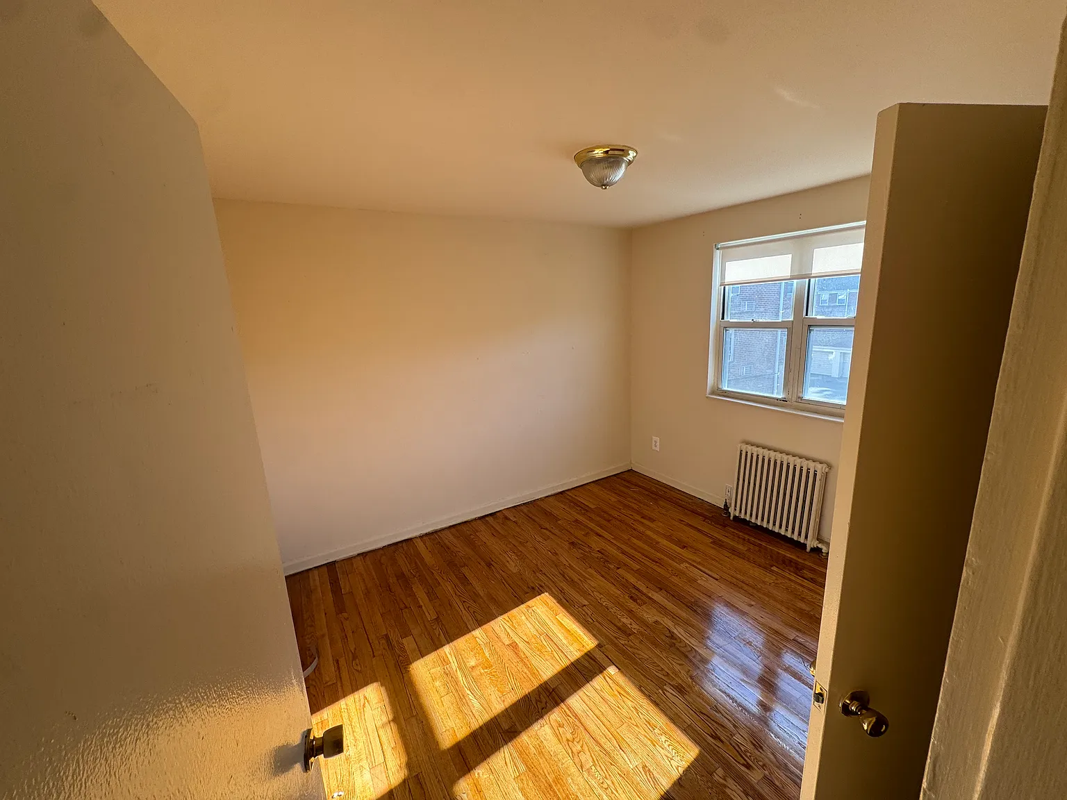 2 bed, 750 sqft, $2,750 — Photo 2