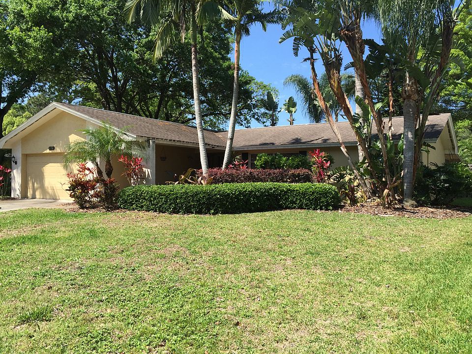 1st image of 2714 Woodhaven Ct