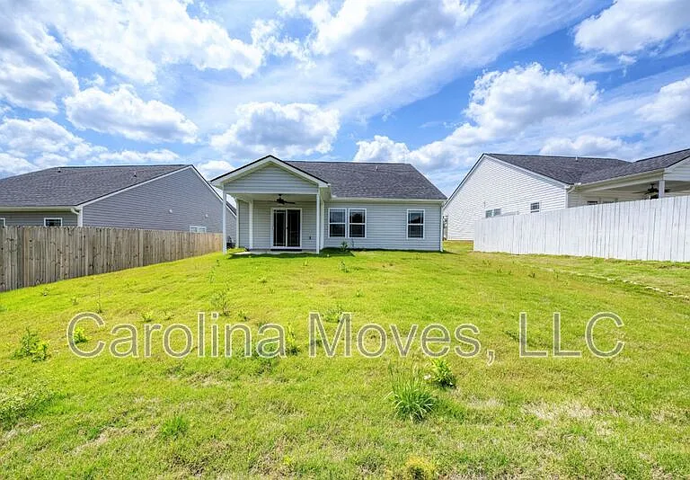1303 Lindale Pl — Photo 22