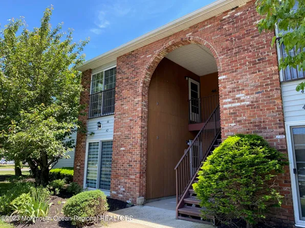 46 Frontier Way, Tinton Falls, NJ 07753